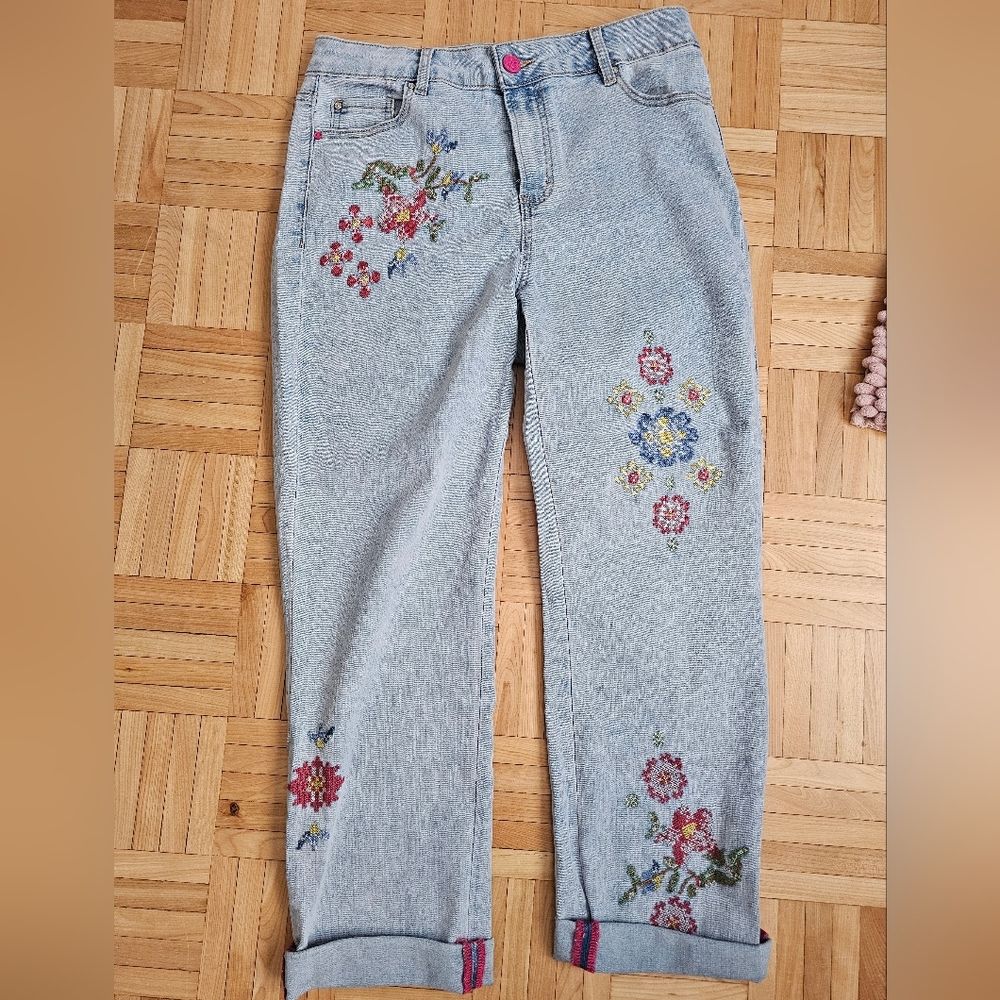 Charlies Light Blue Floral Embroidered Cropped Jeans